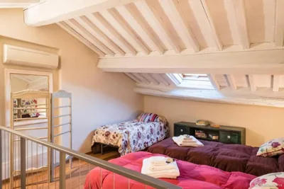 Ribot Stunning Balcony Walls View with Parking – Photos 15